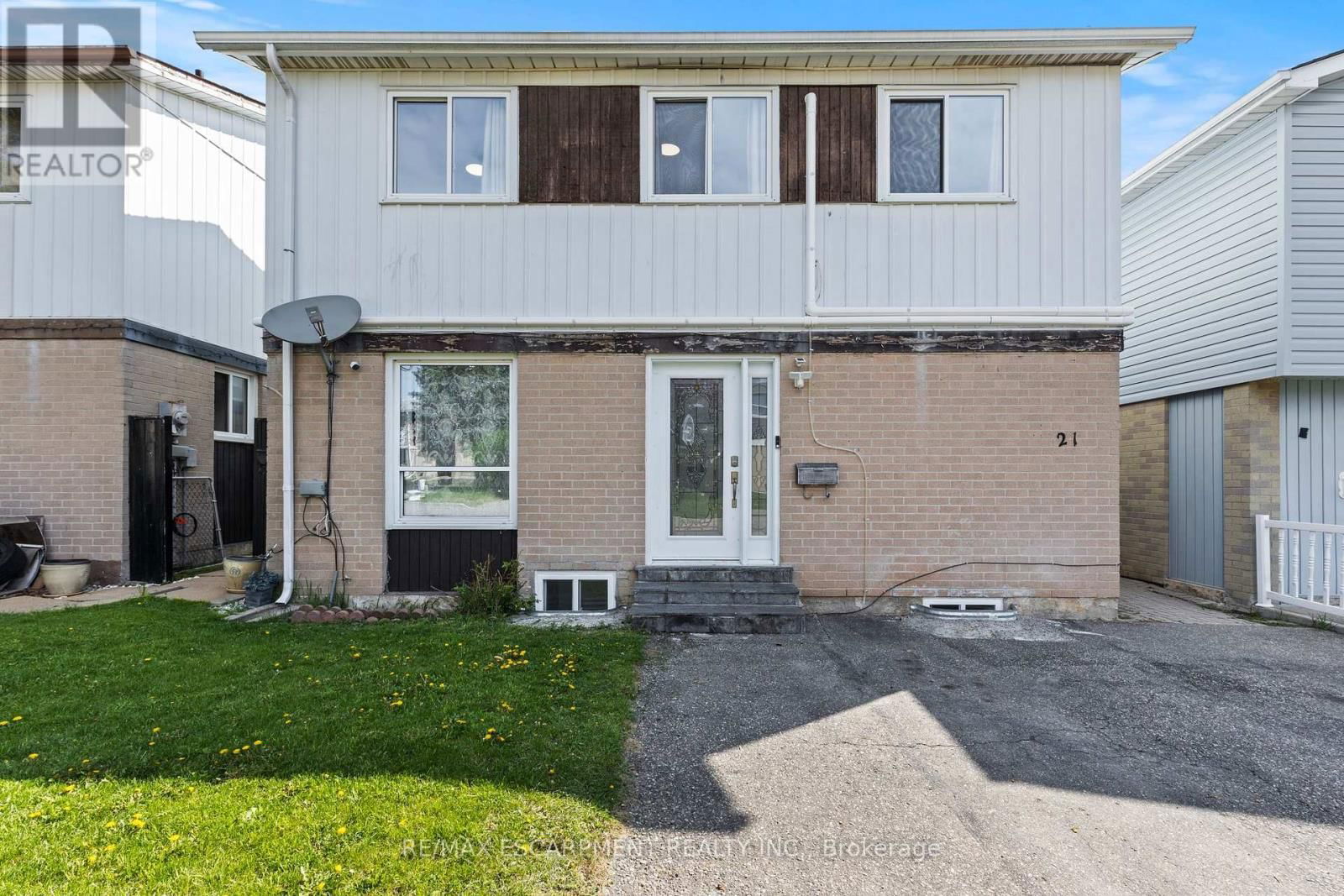 21 GRAND RIVER COURT Image 3