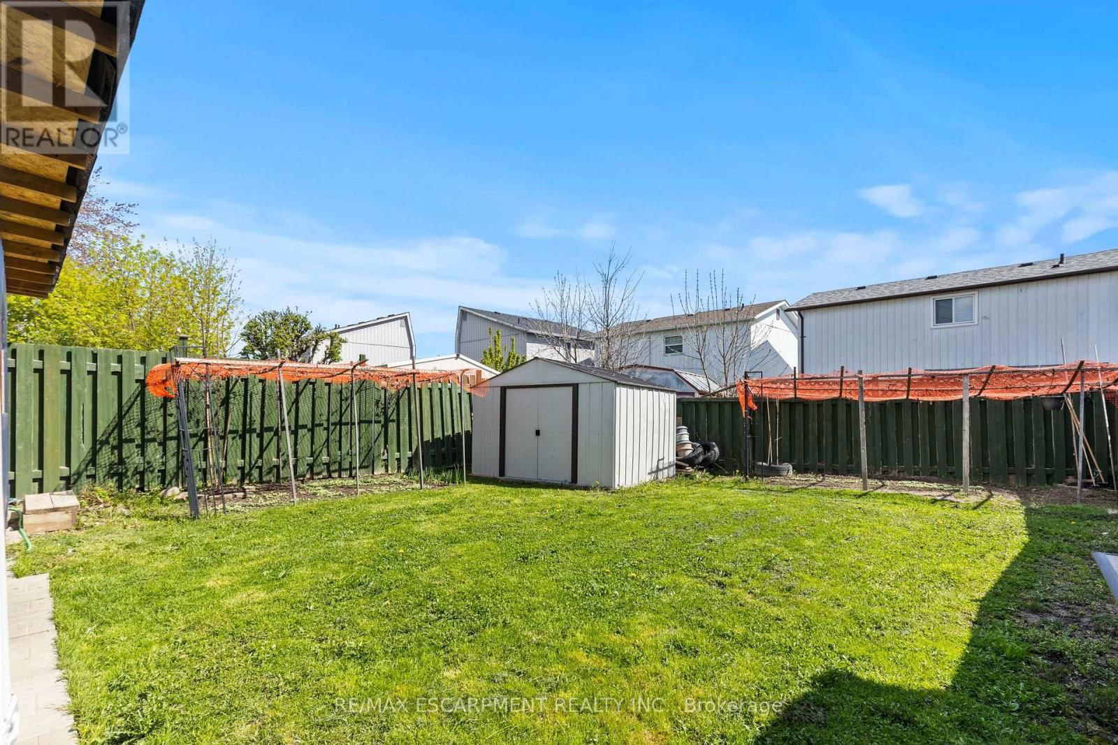 21 GRAND RIVER COURT Image 30