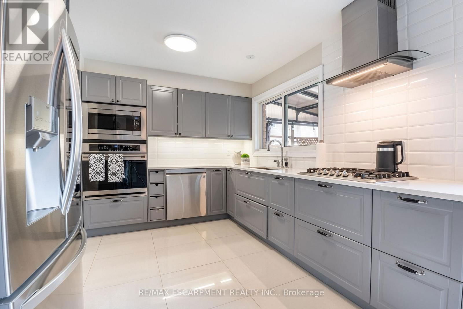 1101 HIGHLAND STREET Image 12