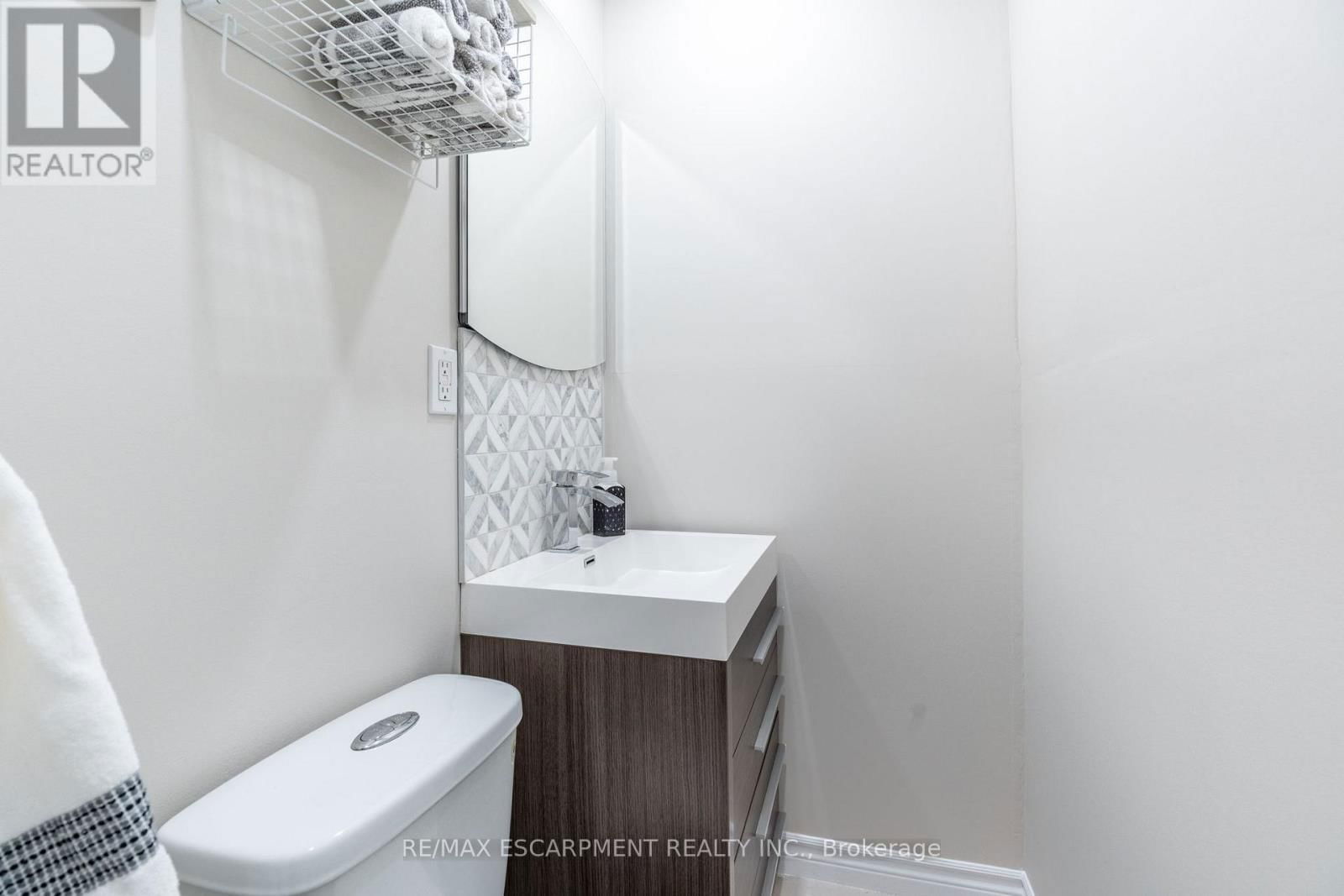 1101 HIGHLAND STREET Image 20