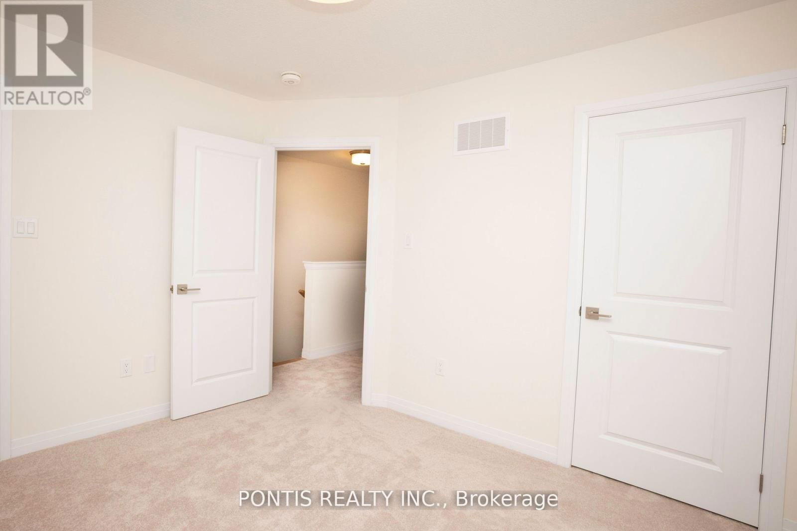 84 FIELDRIDGE CRESCENT Image 11