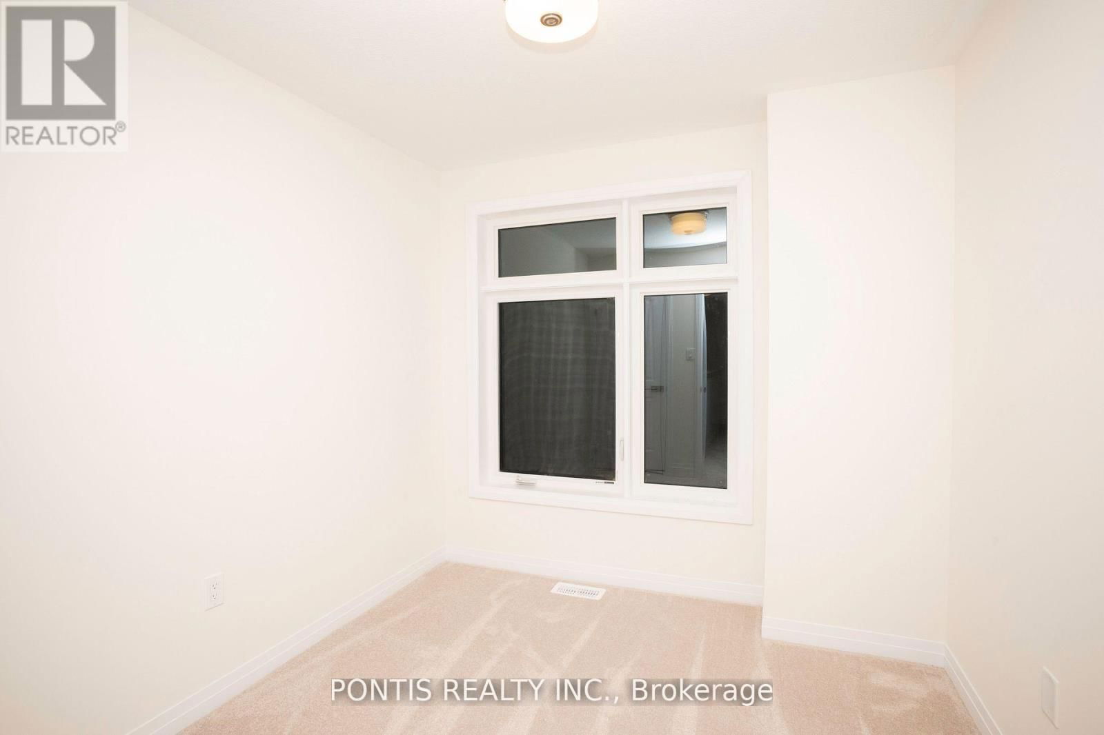 84 FIELDRIDGE CRESCENT Image 17