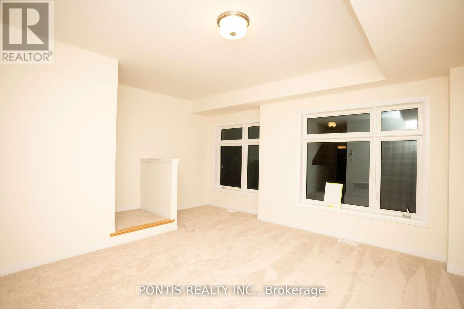 84 FIELDRIDGE CRESCENT Image 23