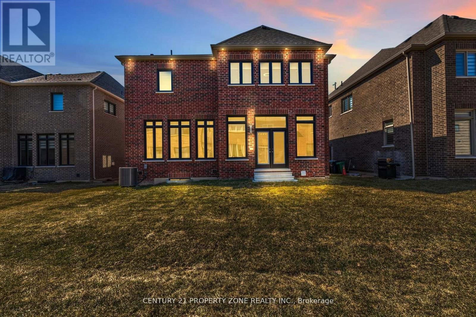 8925 HERITAGE ROAD Image 2