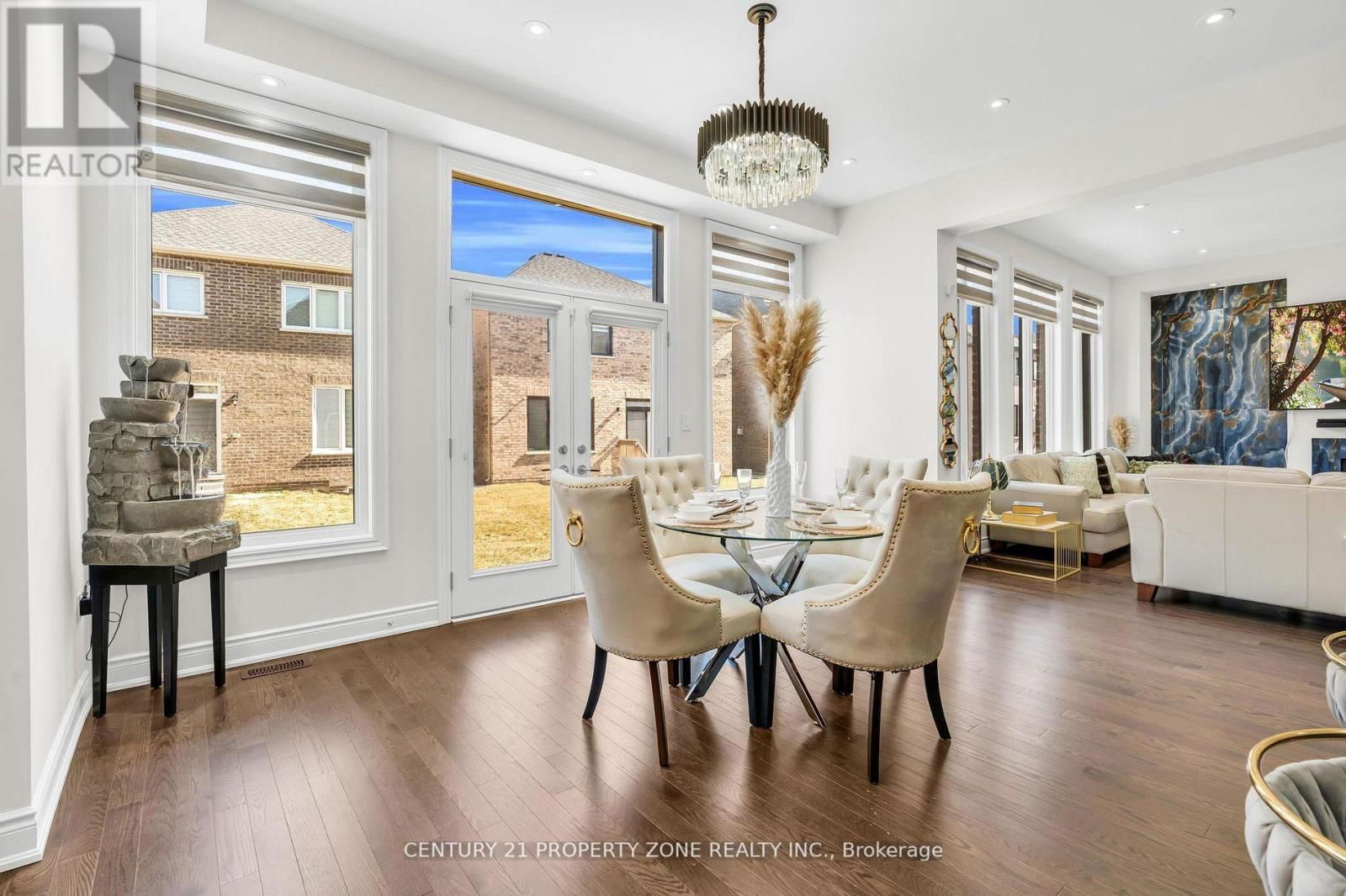 8925 HERITAGE ROAD Image 25
