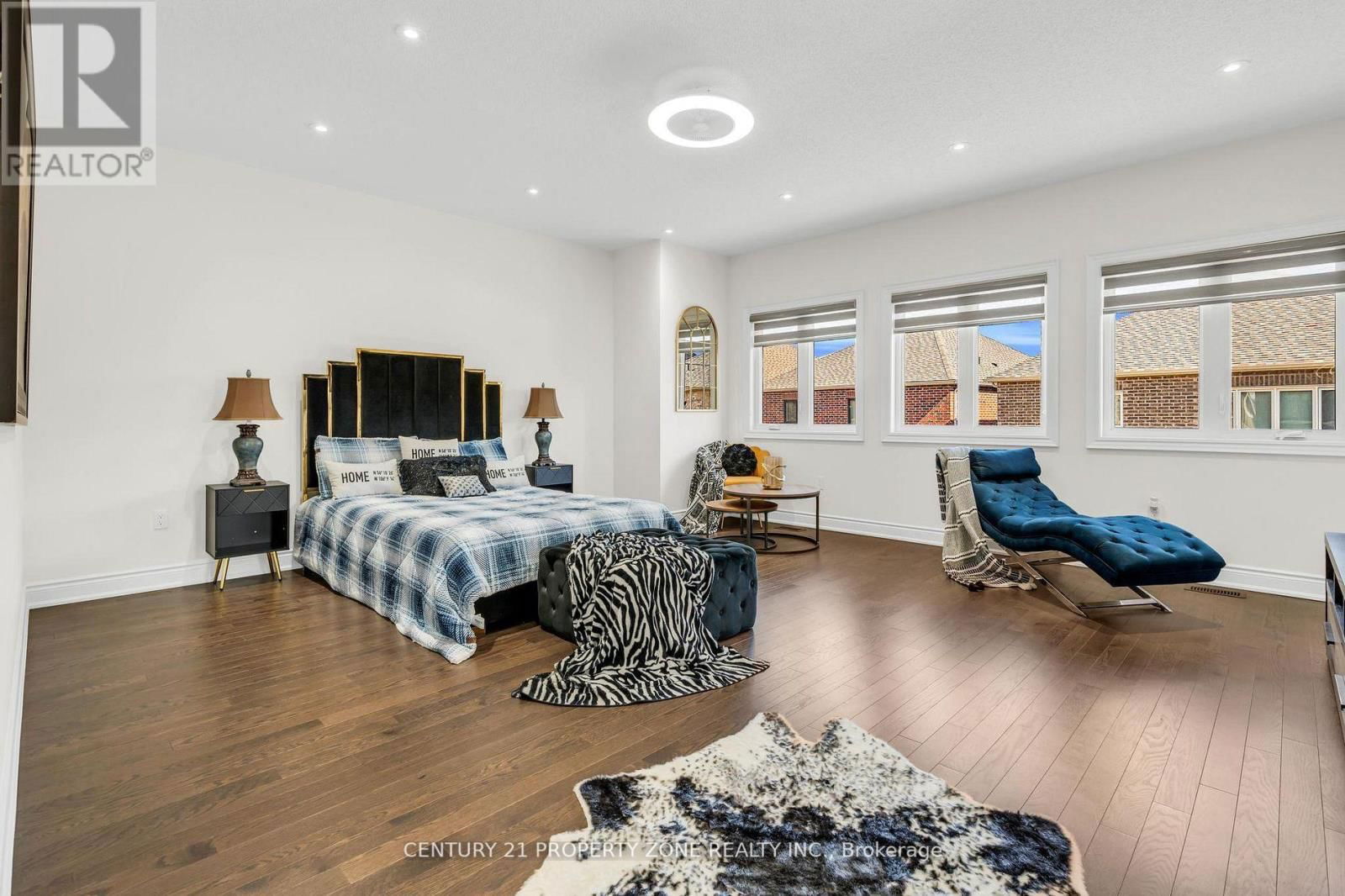 8925 HERITAGE ROAD Image 31