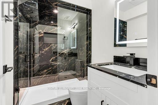 8925 HERITAGE ROAD Image 42