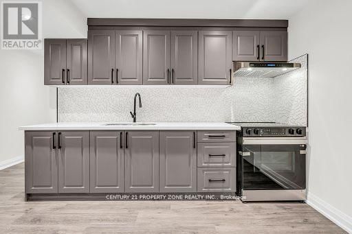 8925 HERITAGE ROAD Image 44