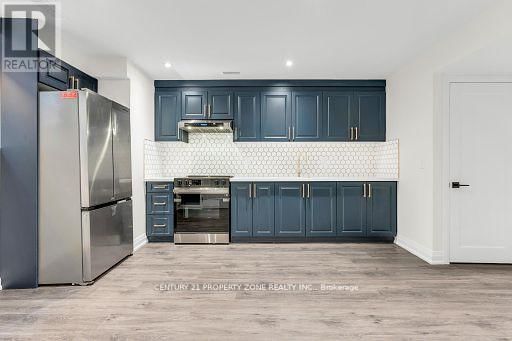 8925 HERITAGE ROAD Image 45