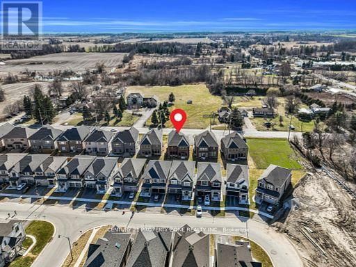 8925 HERITAGE ROAD Image 47