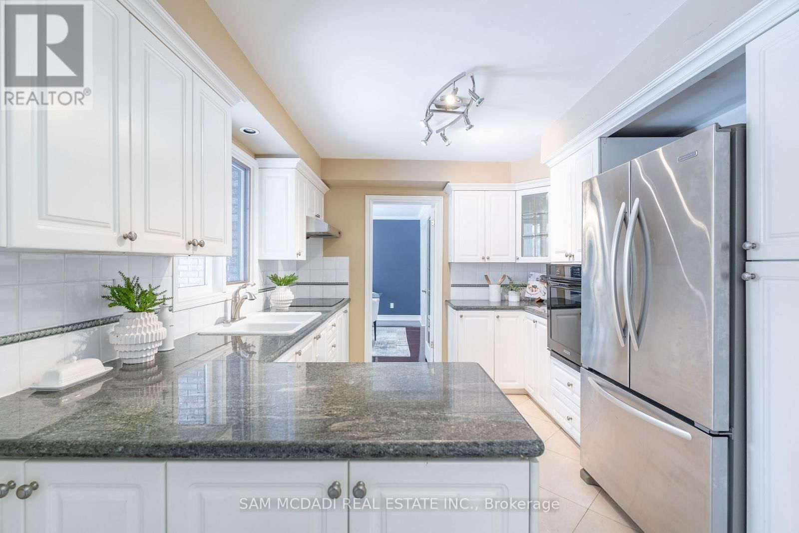 1836 FRIAR TUCK COURT Image 10
