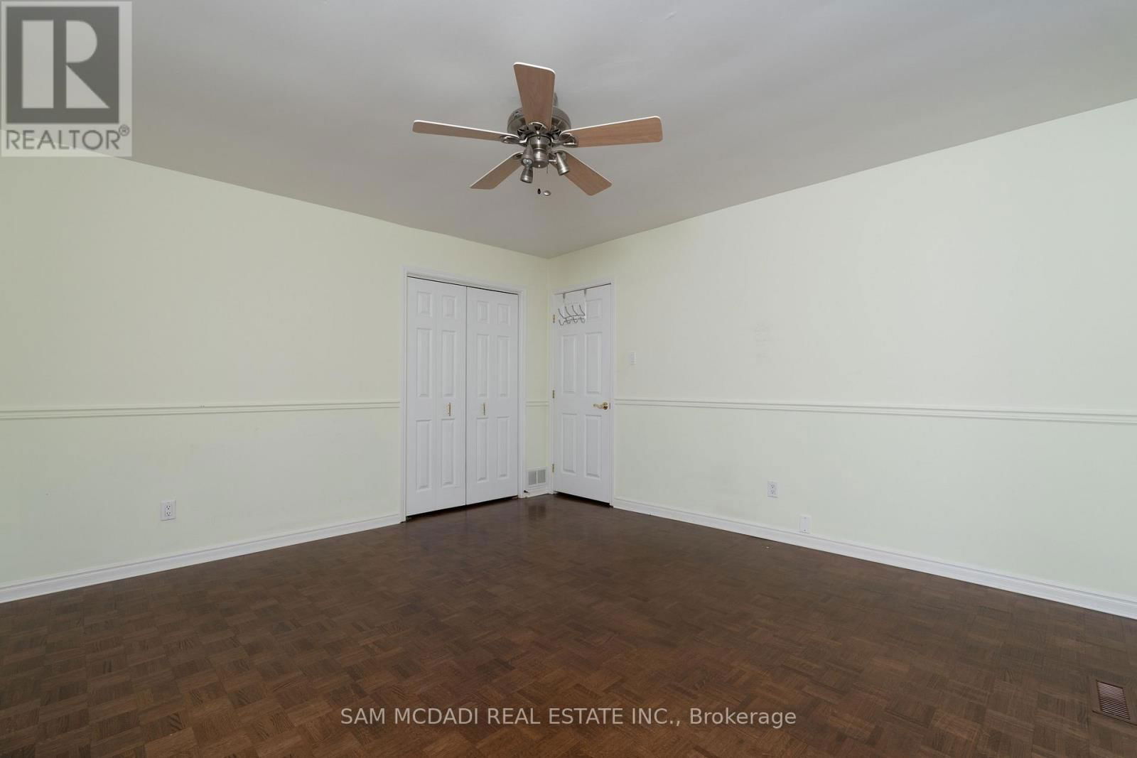 1836 FRIAR TUCK COURT Image 29
