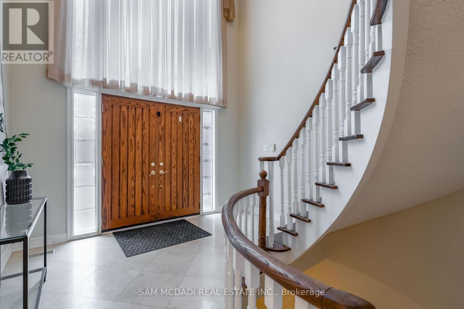 1836 FRIAR TUCK COURT Image 3