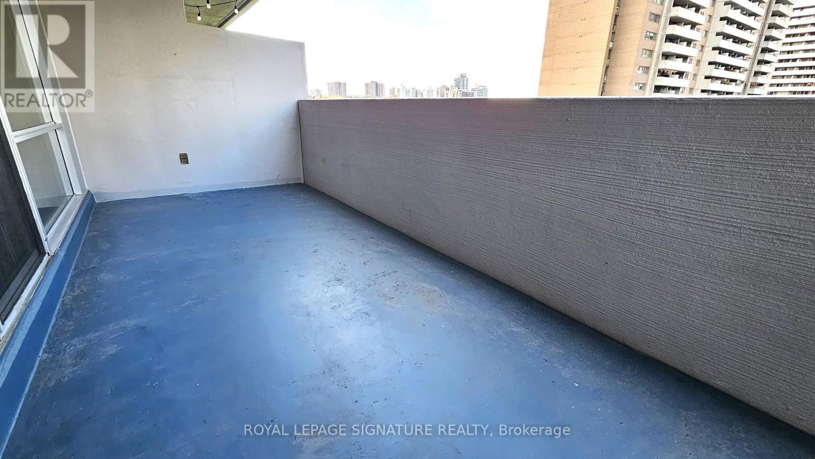 810 - 240 SCARLETT ROAD Image 23