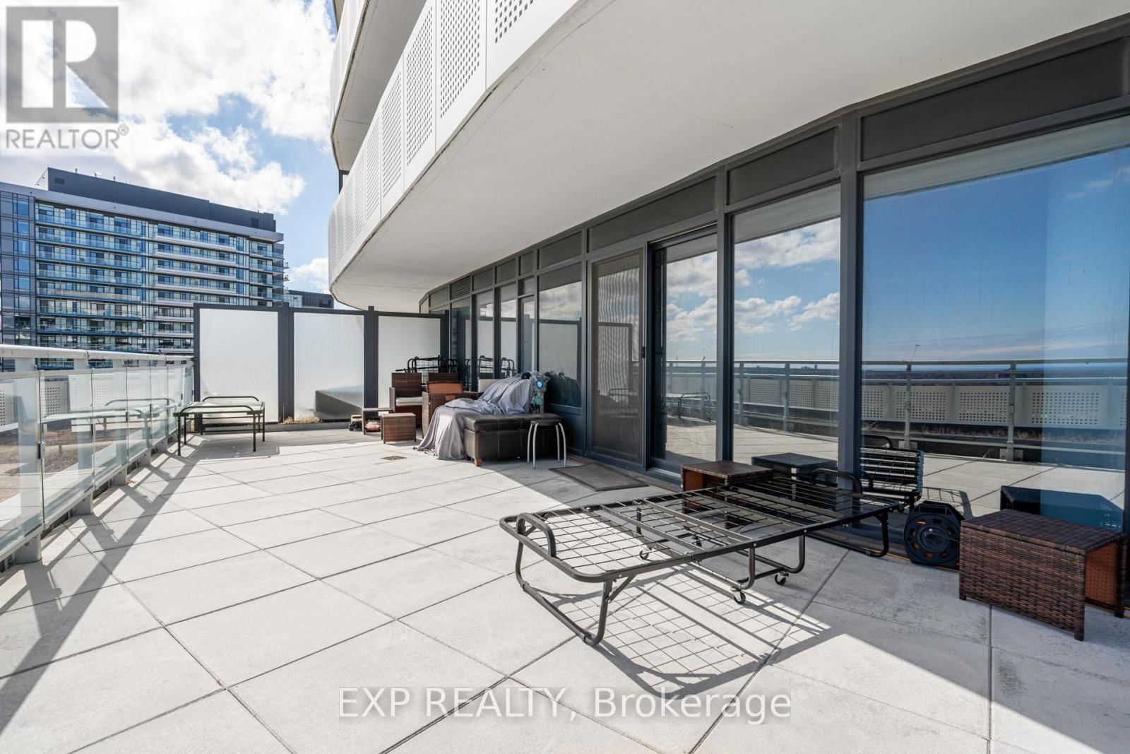 1514 - 2520 EGLINTON AVENUE WEST Image 25