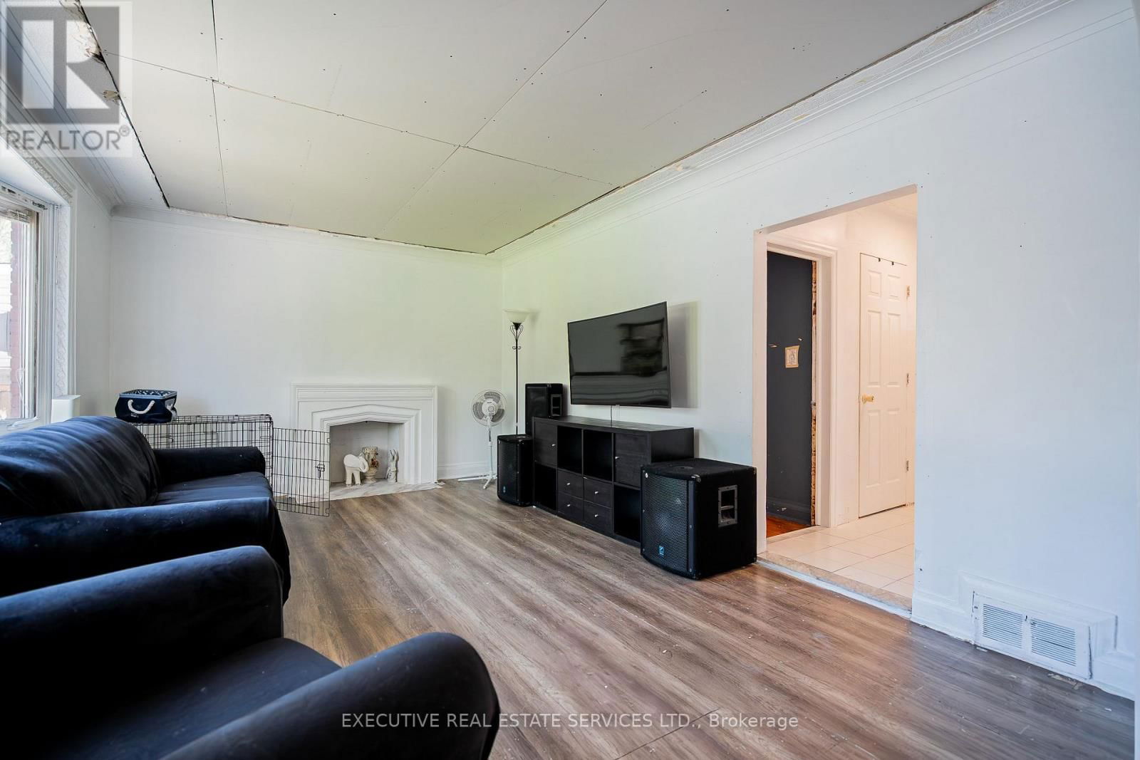 49 TRETHEWEY DRIVE Image 11