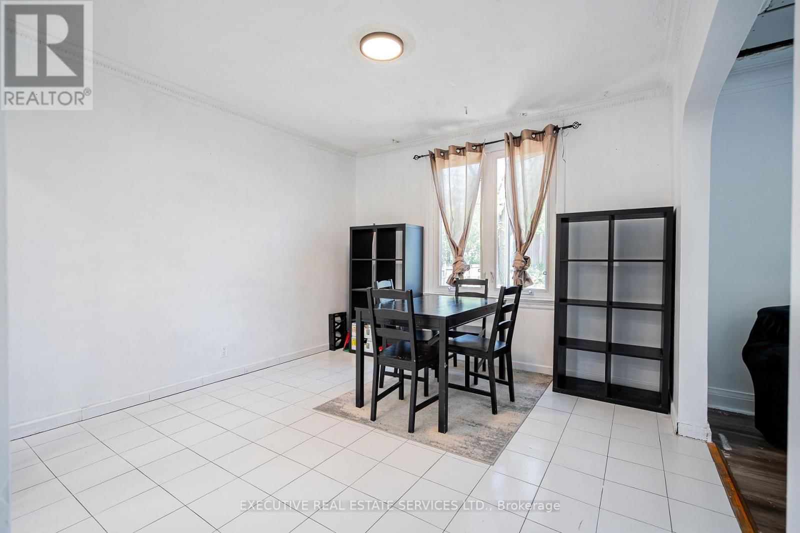 49 TRETHEWEY DRIVE Image 14