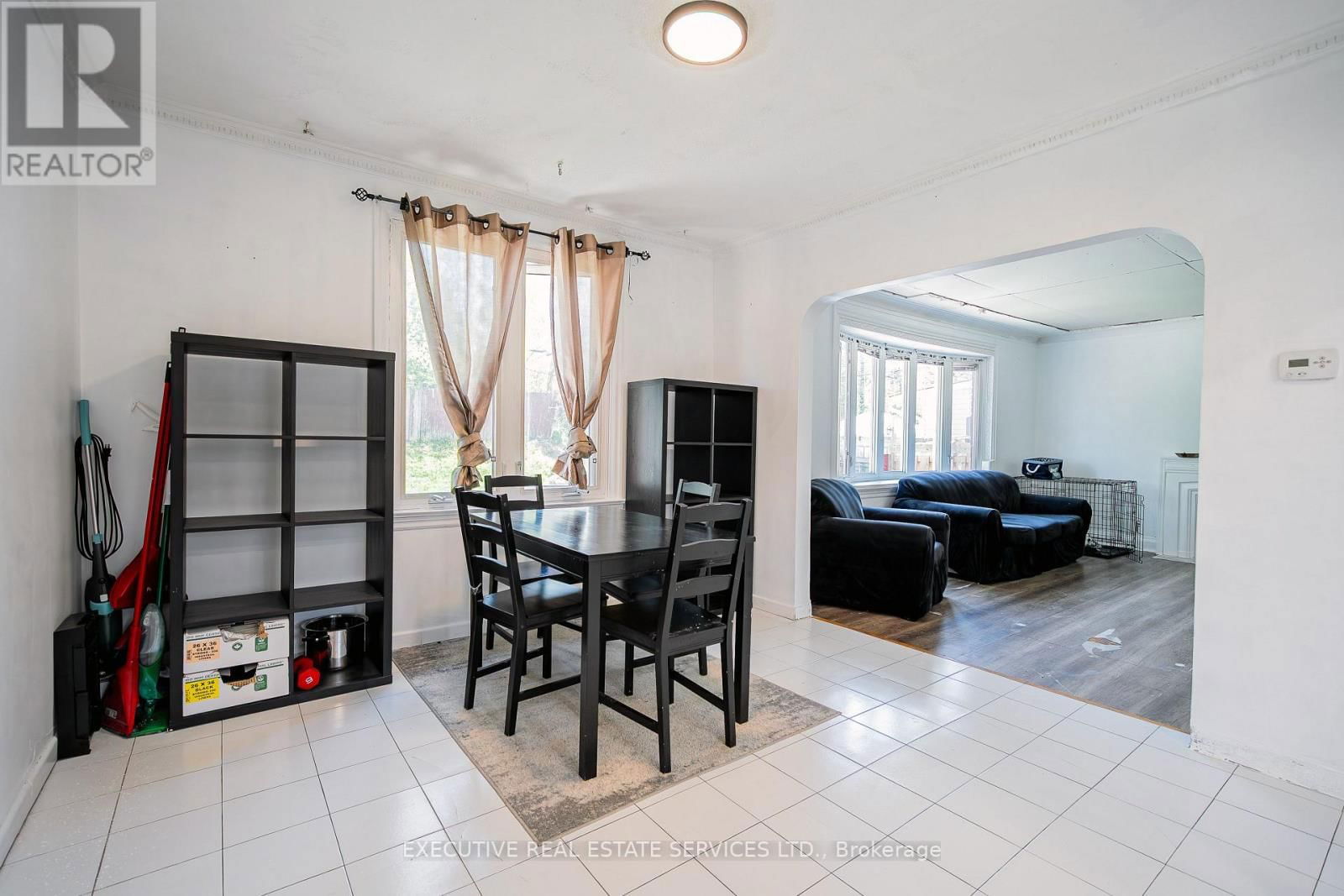 49 TRETHEWEY DRIVE Image 15