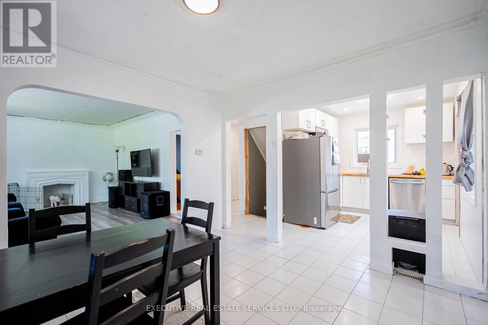 49 TRETHEWEY DRIVE Image 16