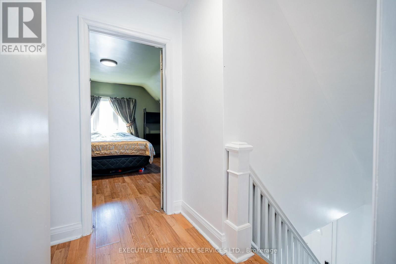 49 TRETHEWEY DRIVE Image 24