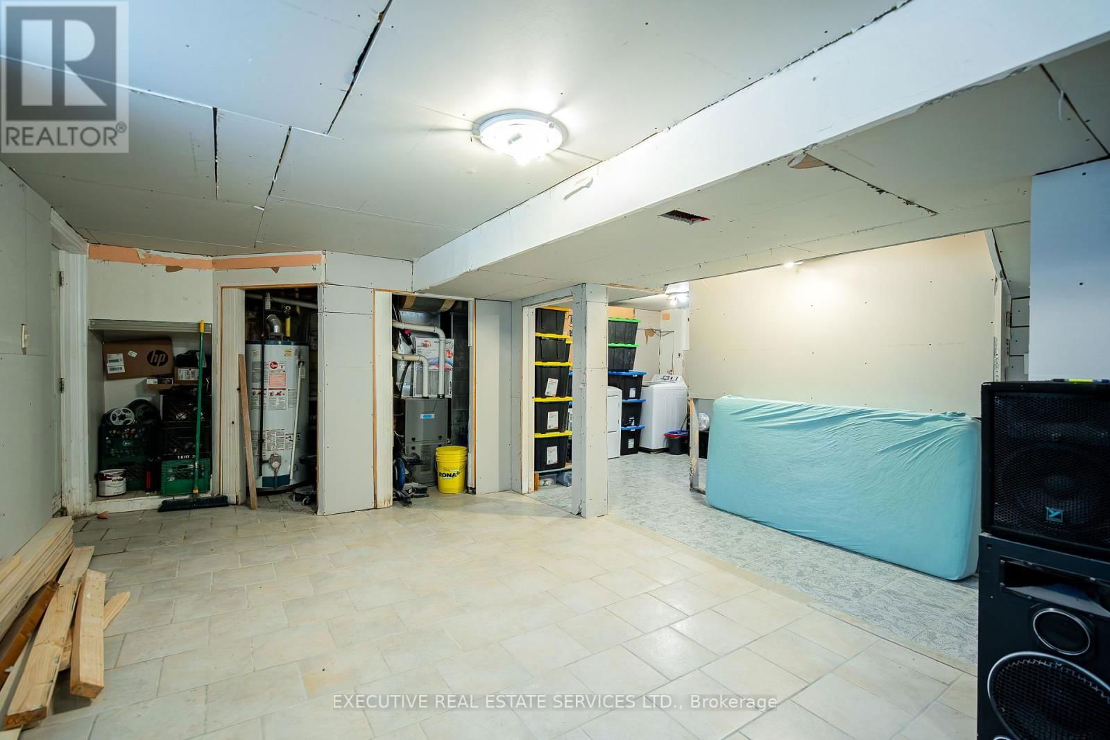 49 TRETHEWEY DRIVE Image 34