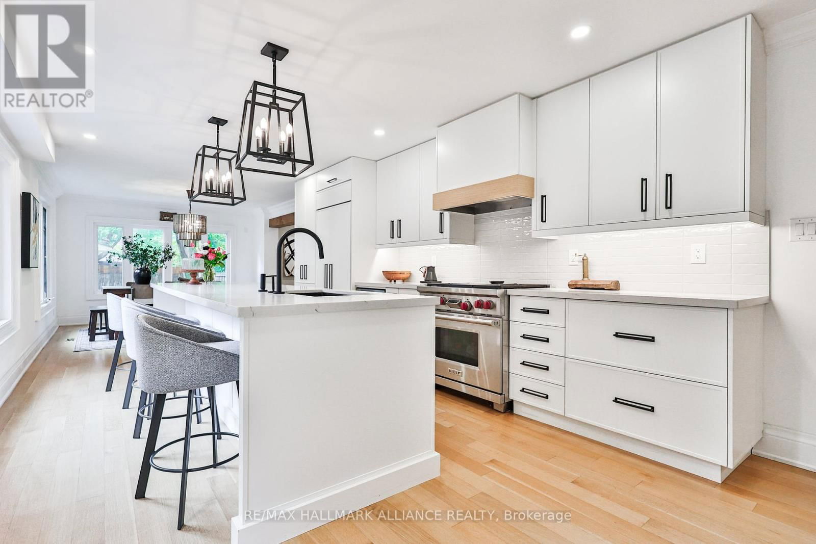 138 CAVENDISH COURT Image 10
