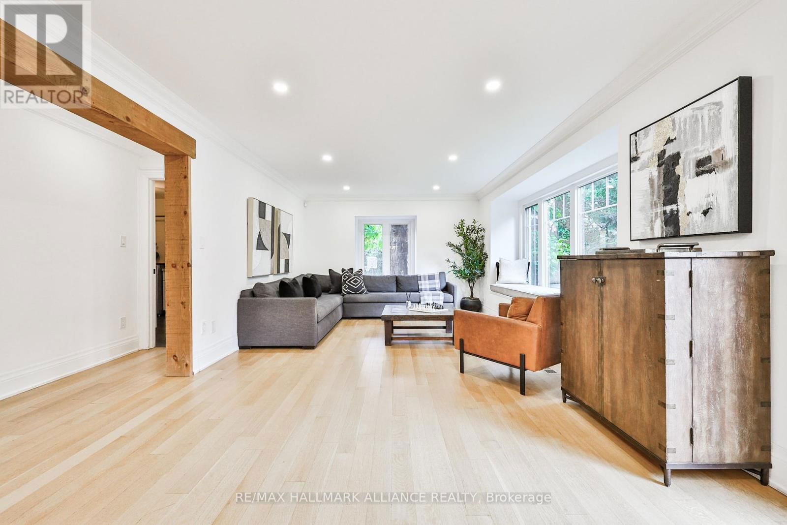 138 CAVENDISH COURT Image 13
