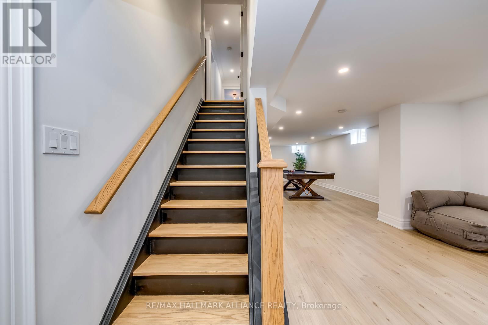 138 CAVENDISH COURT Image 31
