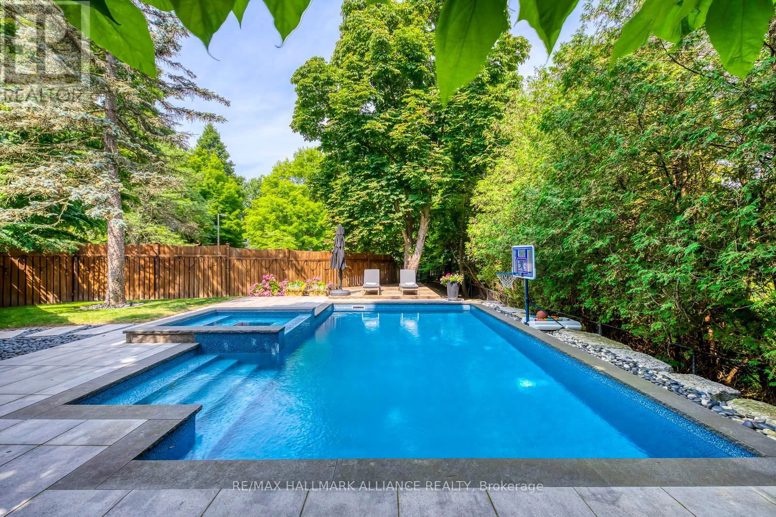 138 CAVENDISH COURT Image 39
