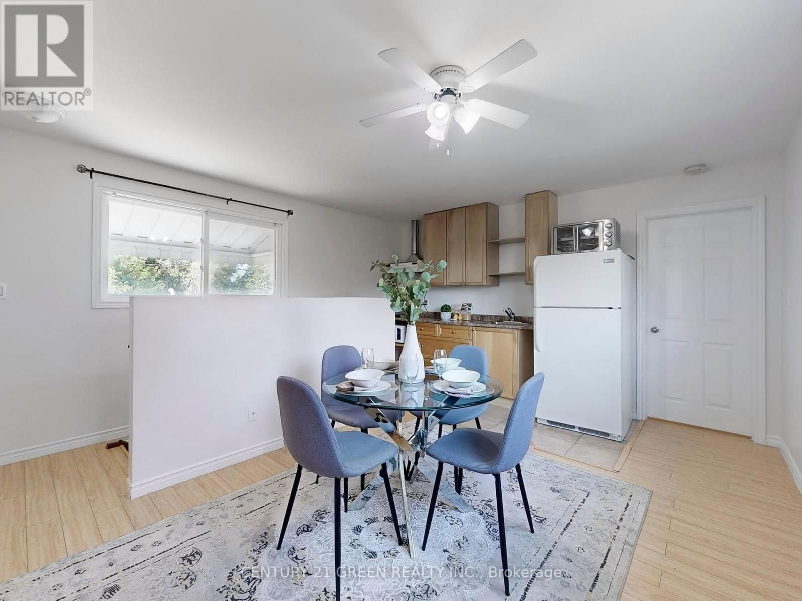4 MCMURCHY AVENUE SOUTH Image 35