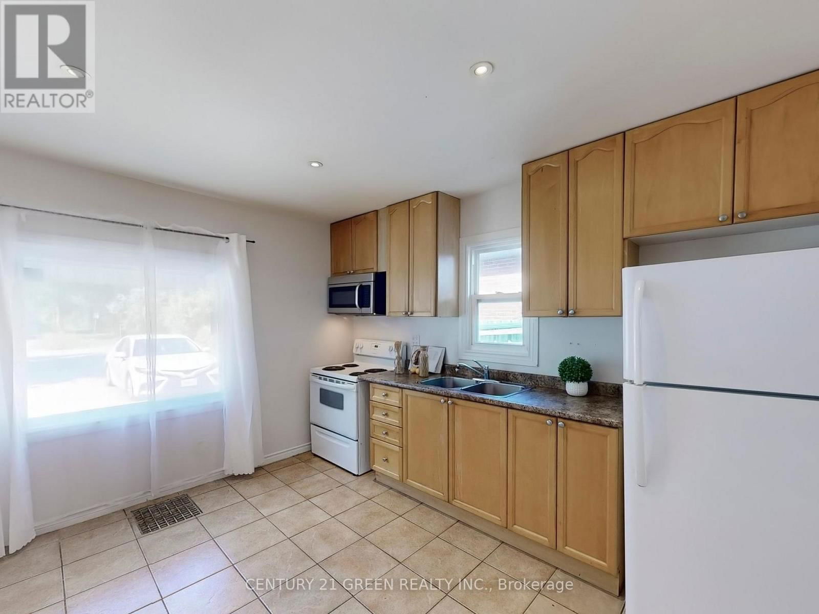 4 MCMURCHY AVENUE SOUTH Image 5