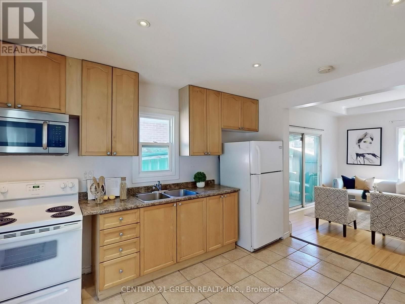 4 MCMURCHY AVENUE SOUTH Image 7