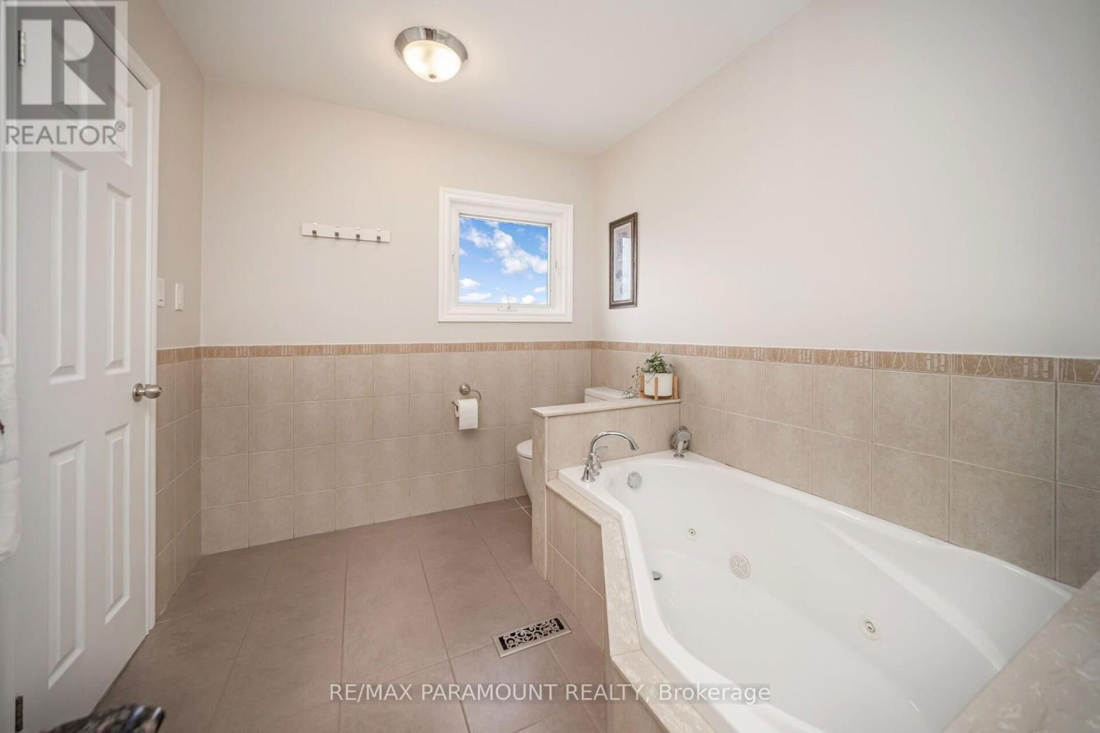 7 WALKER ROAD EAST Image 34