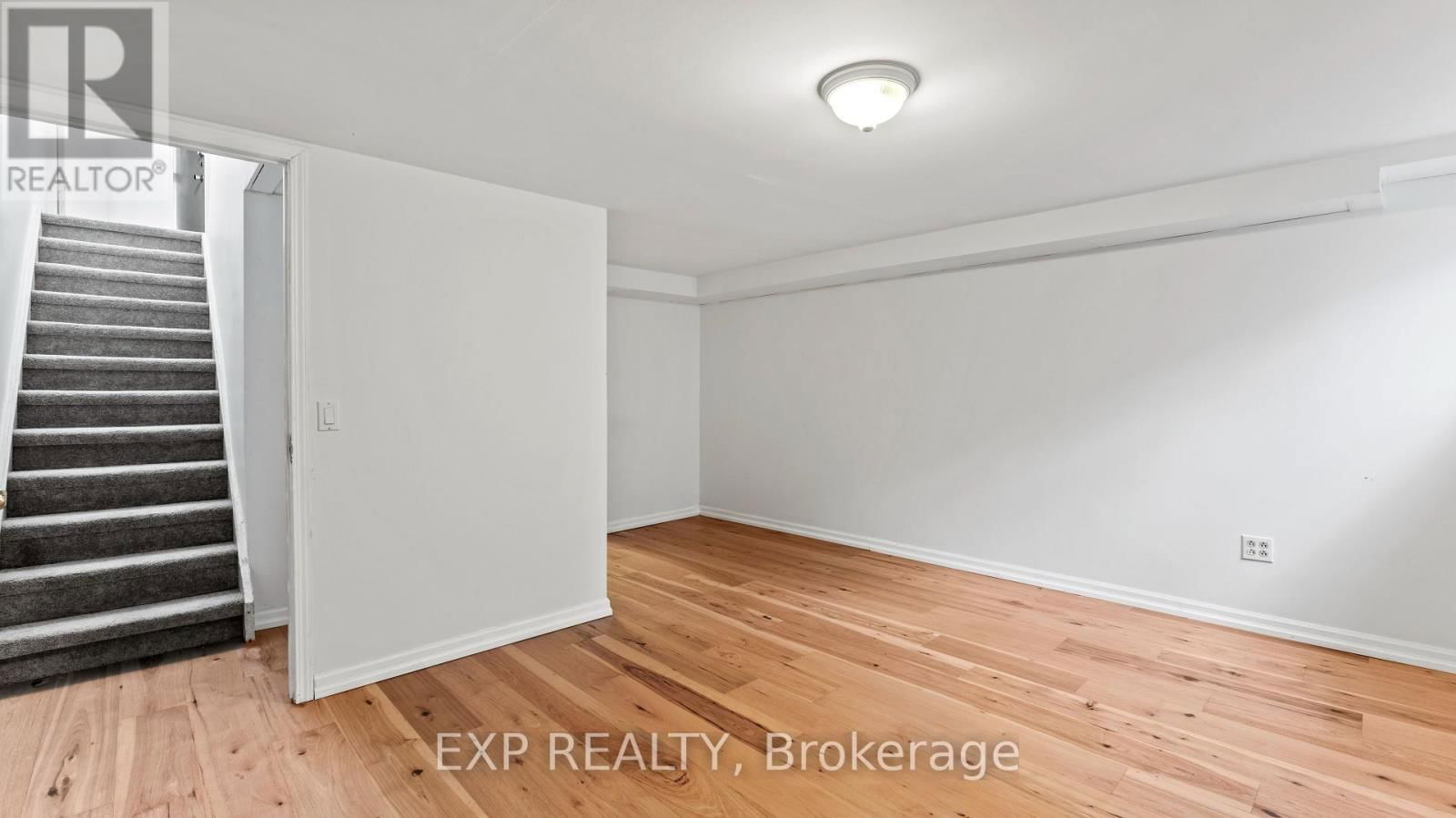 160 - 180 MISSISSAUGA VALLEY BOULEVARD Image 21
