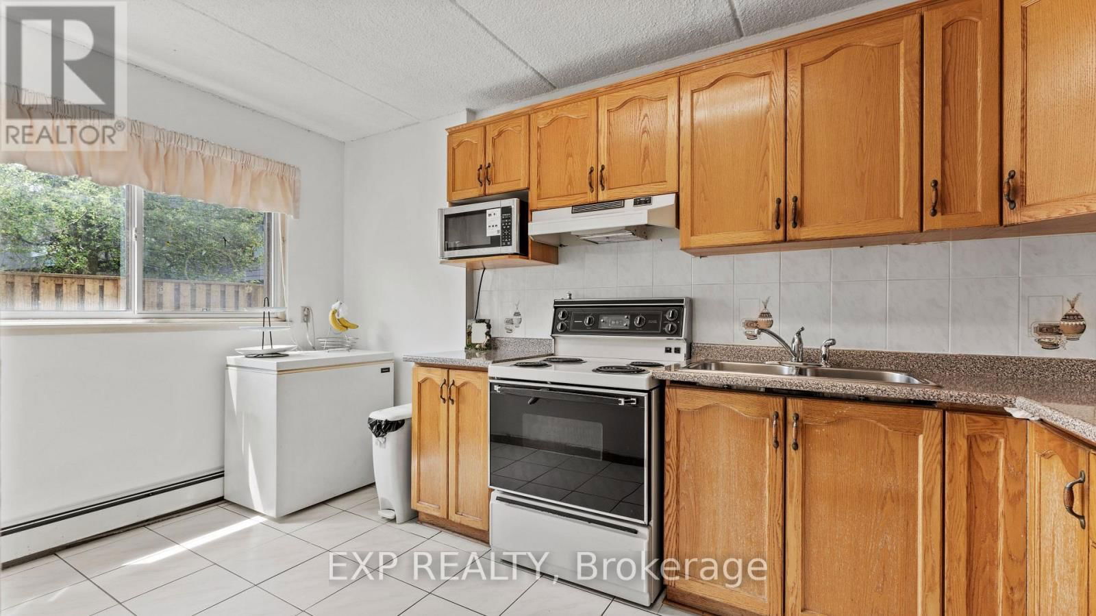 160 - 180 MISSISSAUGA VALLEY BOULEVARD Image 5