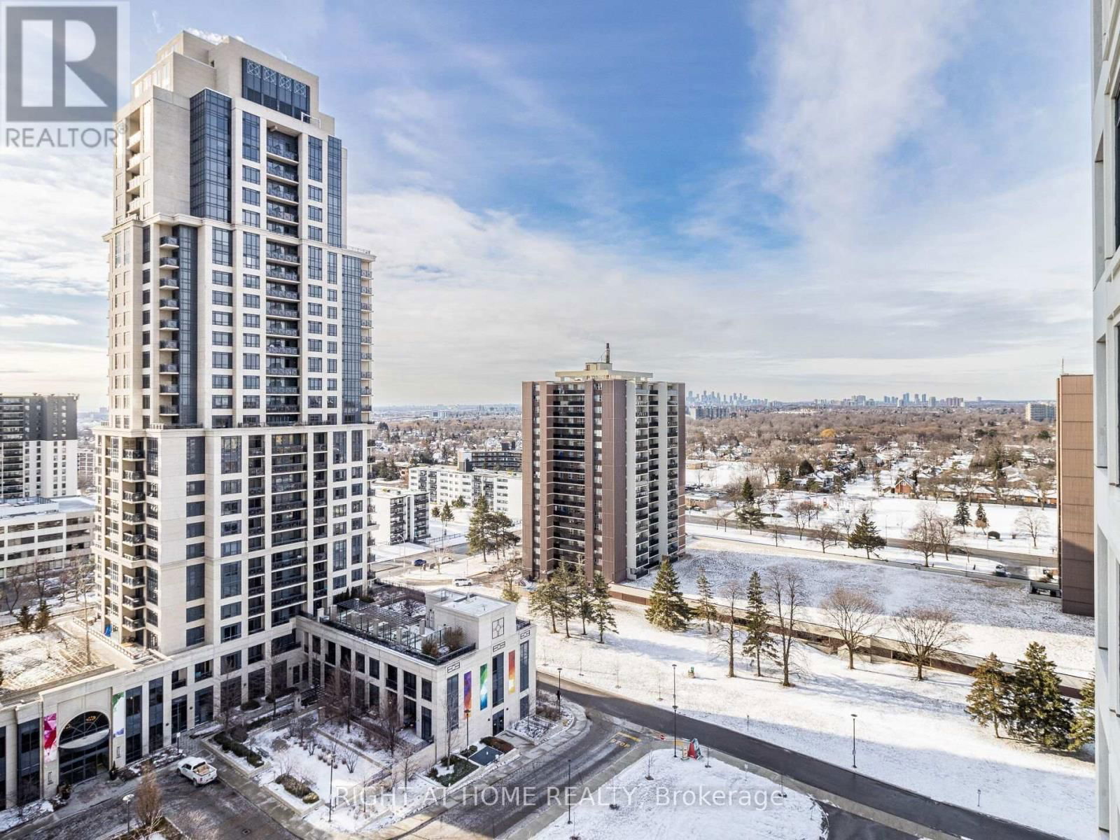 1401 - 10 EVA ROAD Image 28