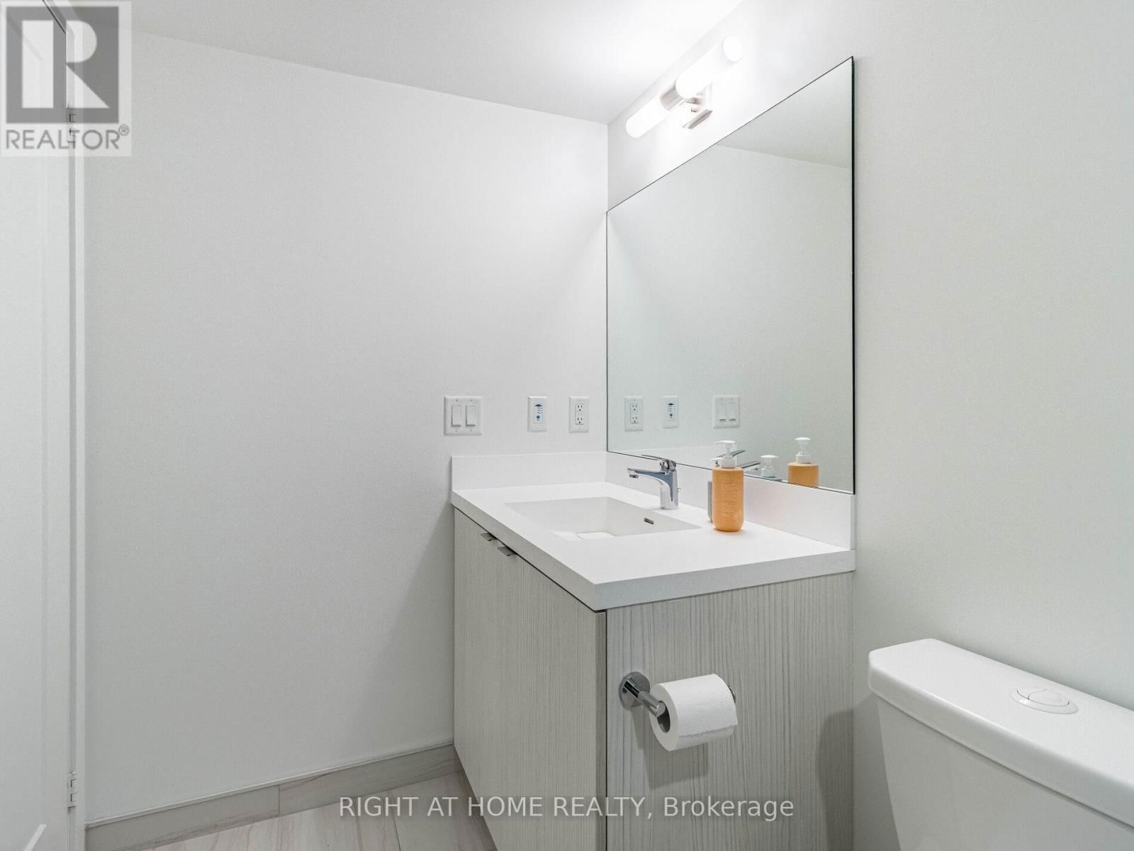 1401 - 10 EVA ROAD Image 50
