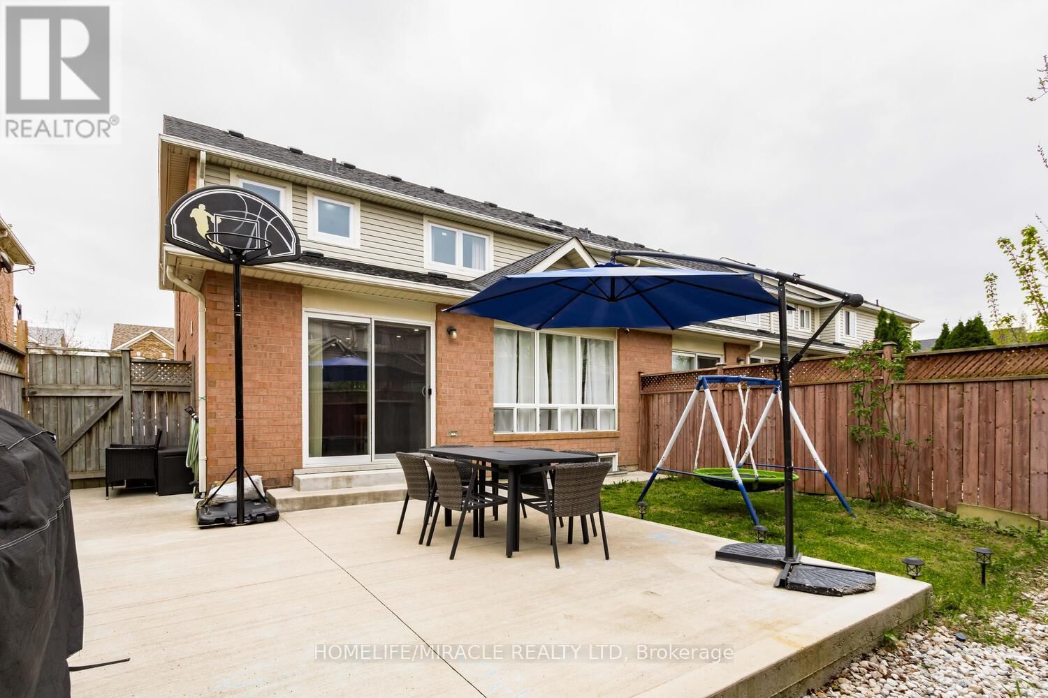1677 STOVER CRESCENT Image 48