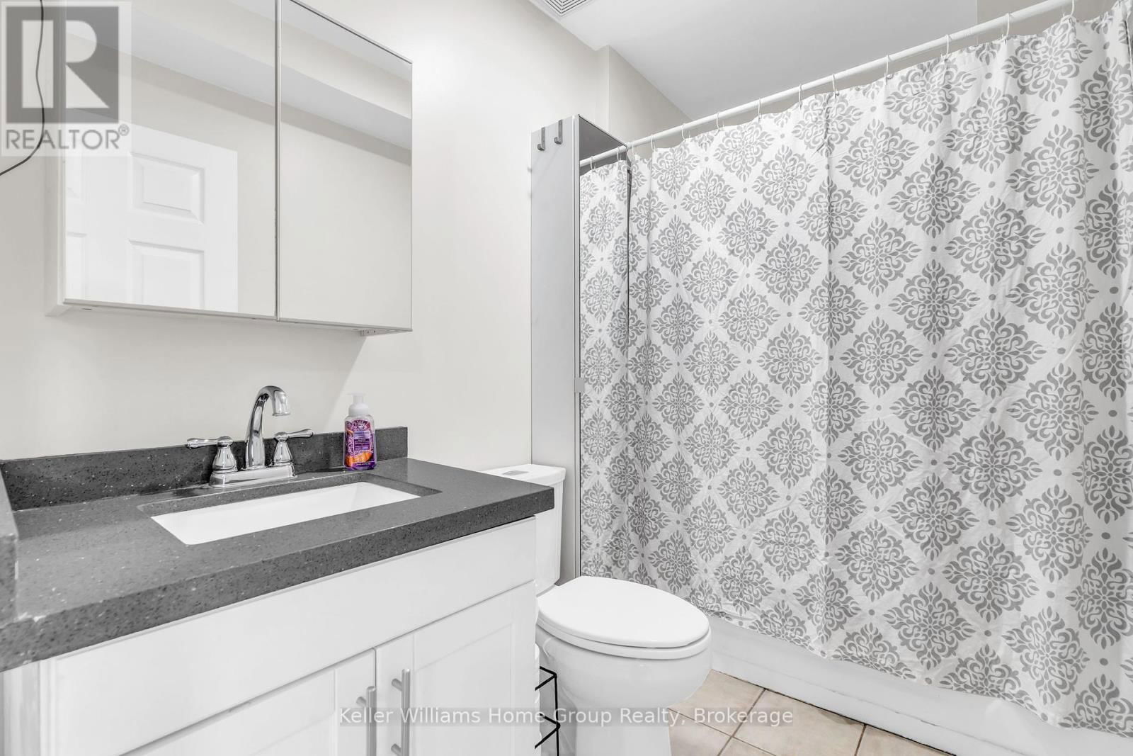 179 ANGELENE STREET Image 11