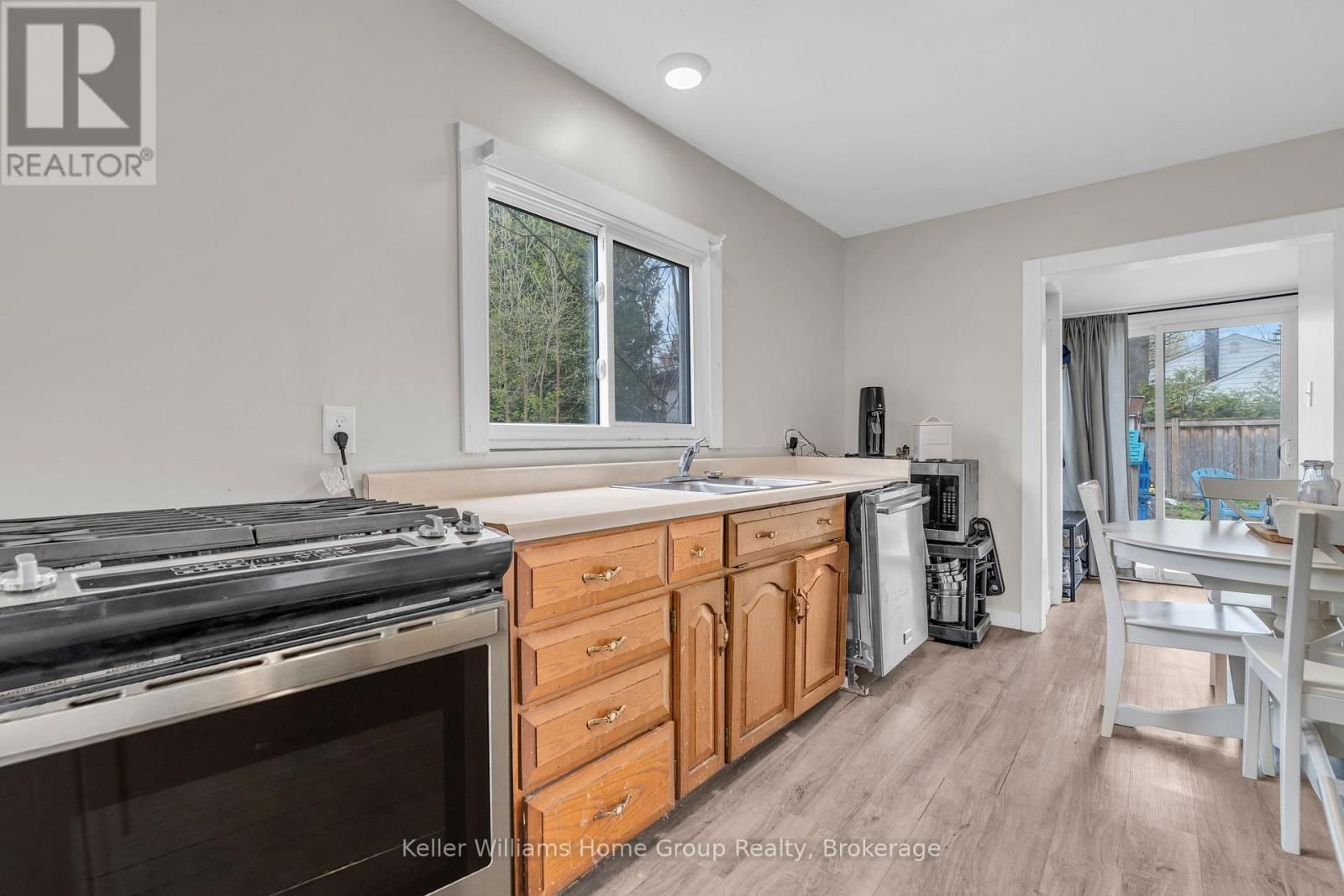 179 ANGELENE STREET Image 16