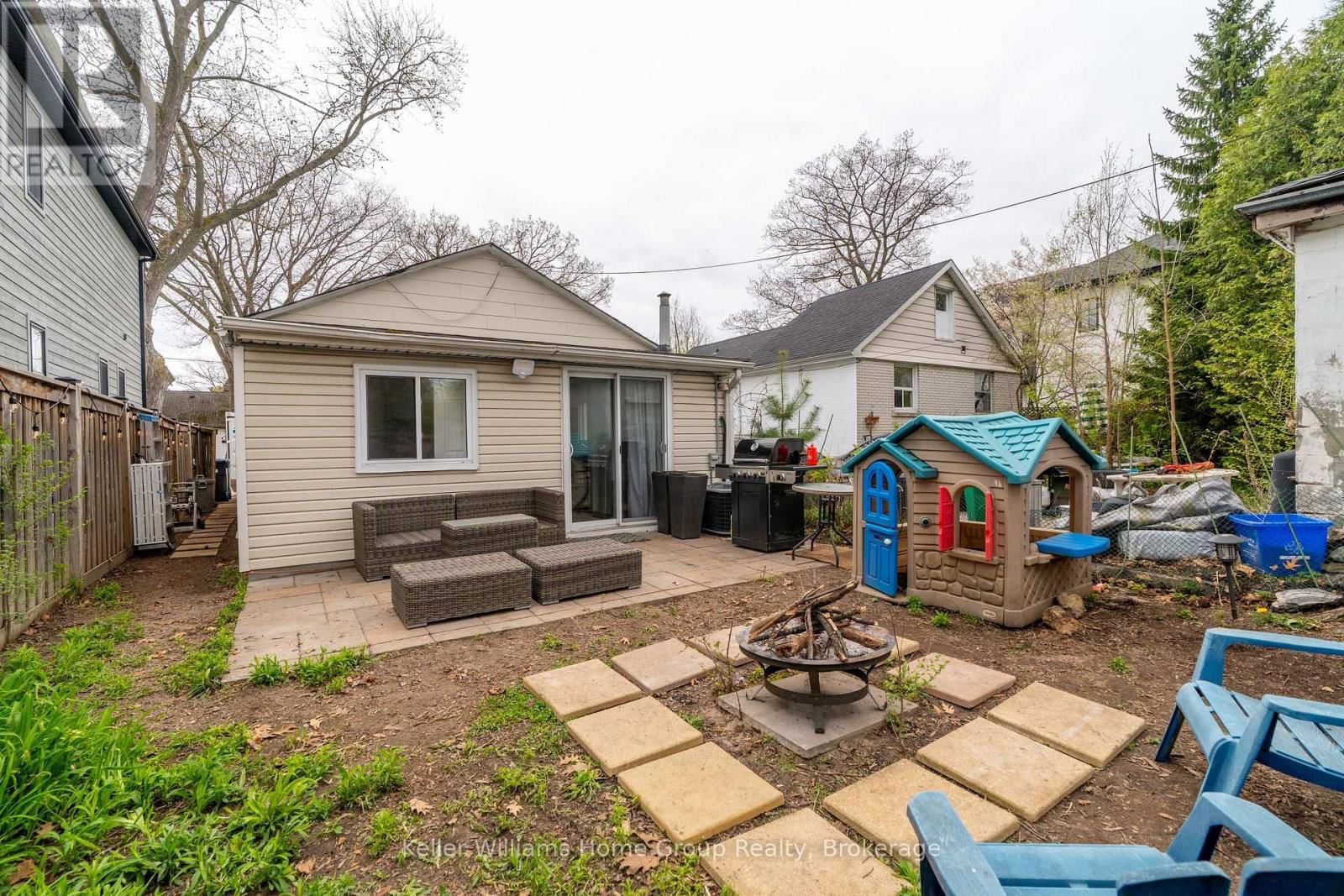 179 ANGELENE STREET Image 31