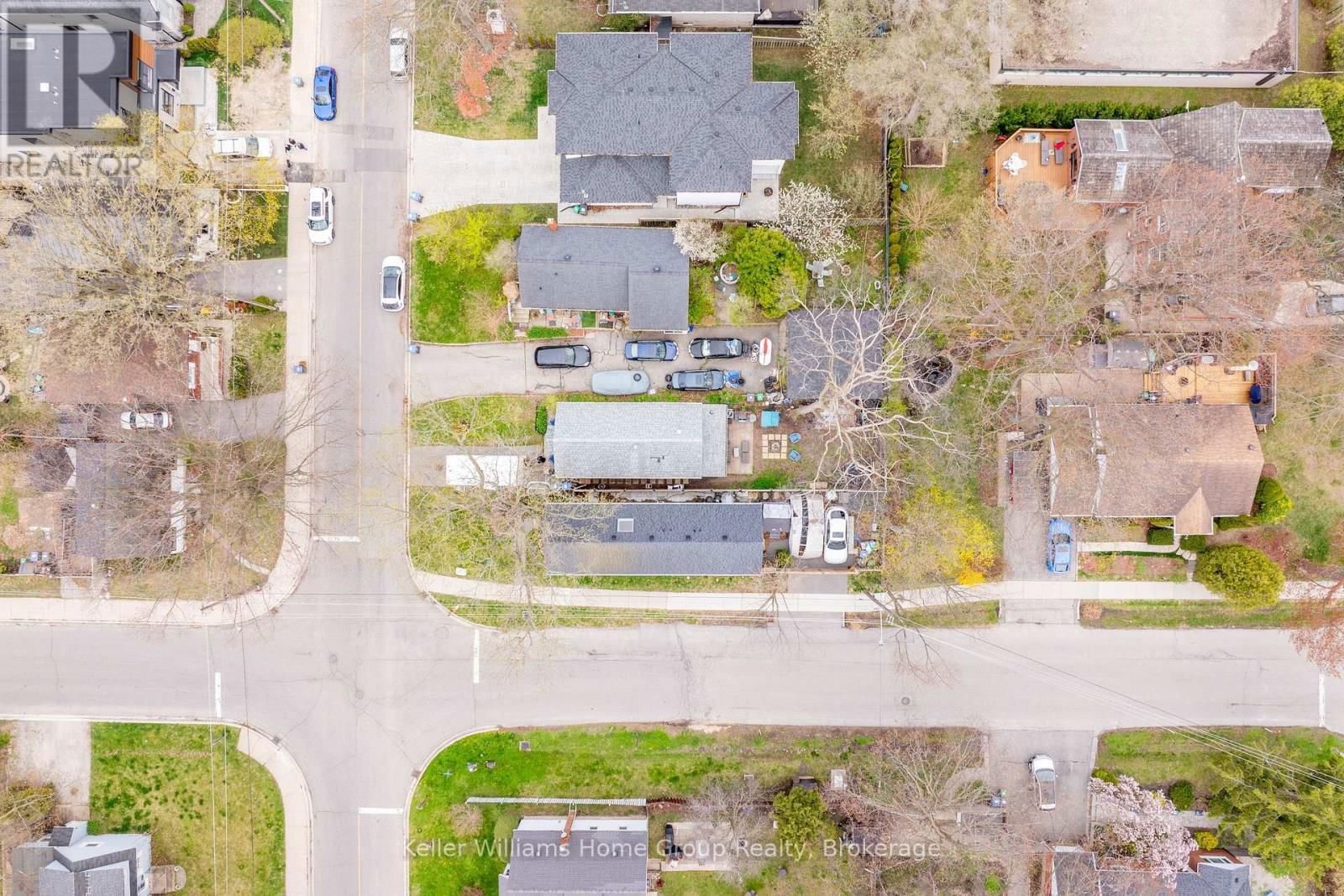 179 ANGELENE STREET Image 33