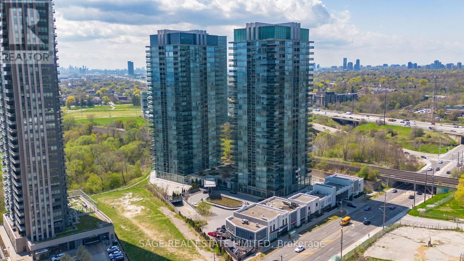 1601 - 88 PARK LAWN ROAD Image 26