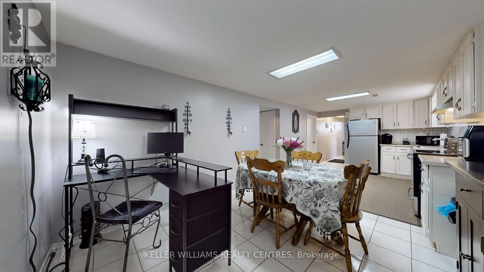 2461 HENSALL STREET EAST Image 23