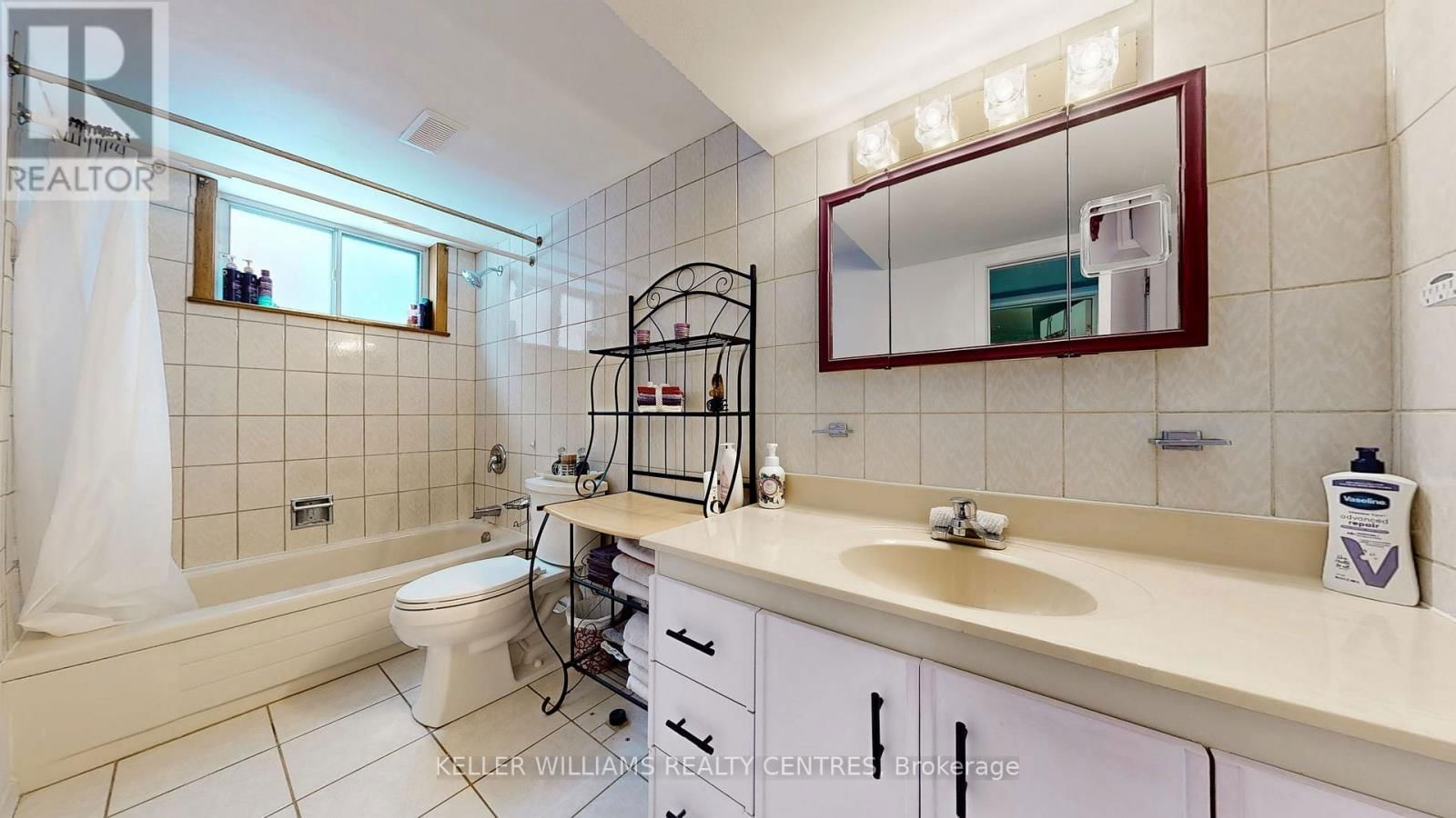 2461 HENSALL STREET EAST Image 24