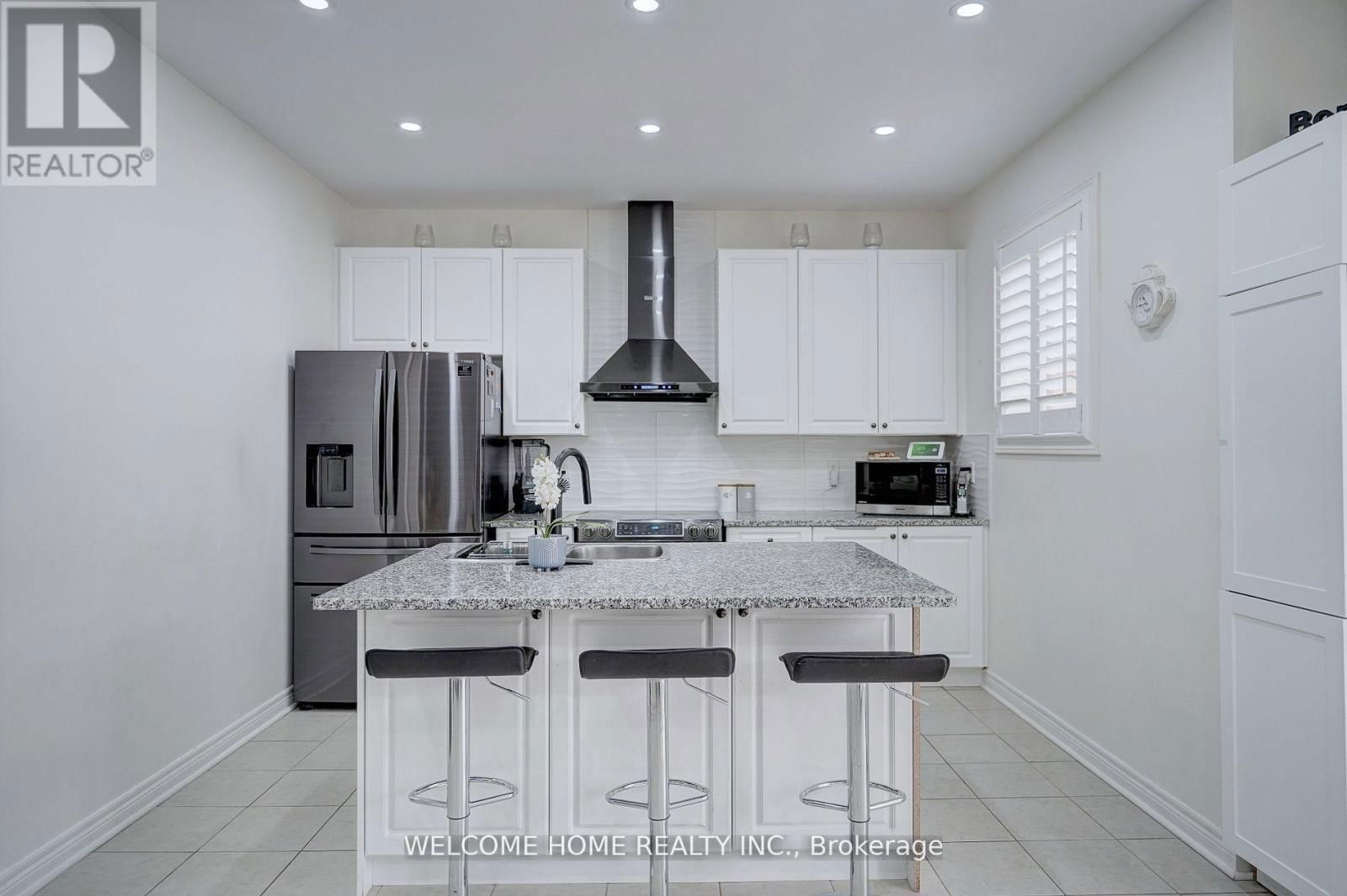 556 BESSBOROUGH DRIVE Image 9