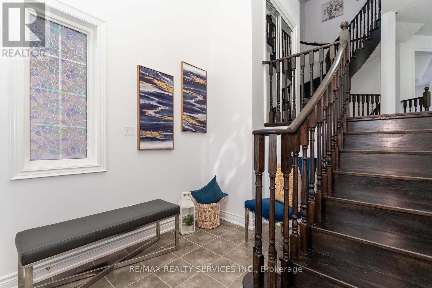 5452 MEADOWCREST AVENUE Image 4