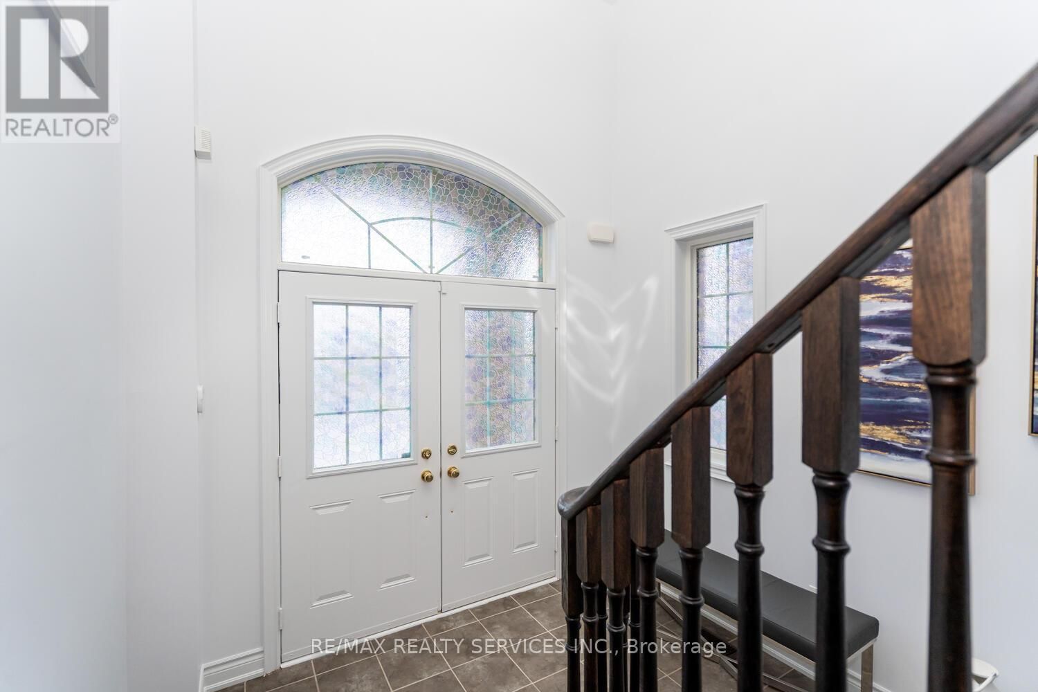 5452 MEADOWCREST AVENUE Image 5