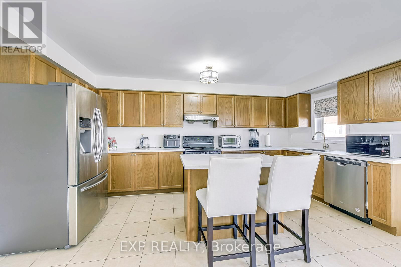 751 CANDLESTICK CIRCLE Image 8
