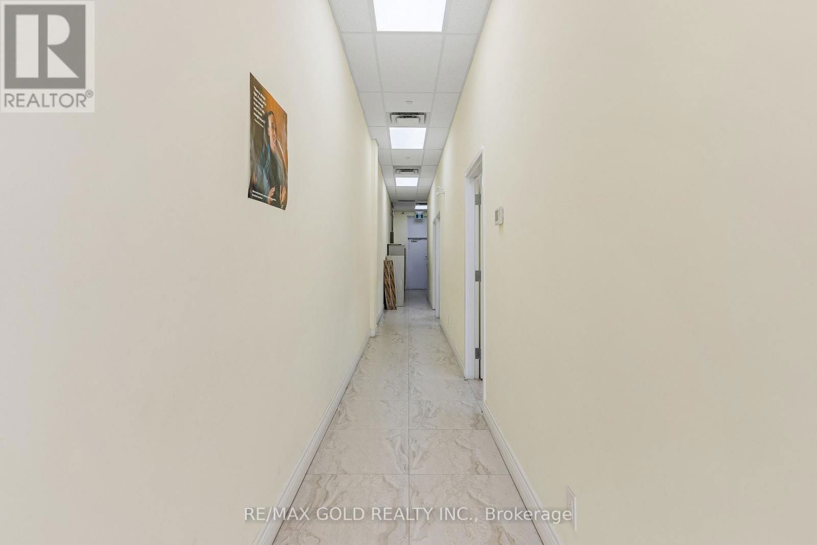 11 - 2710 NORTH PARK DRIVE Image 4